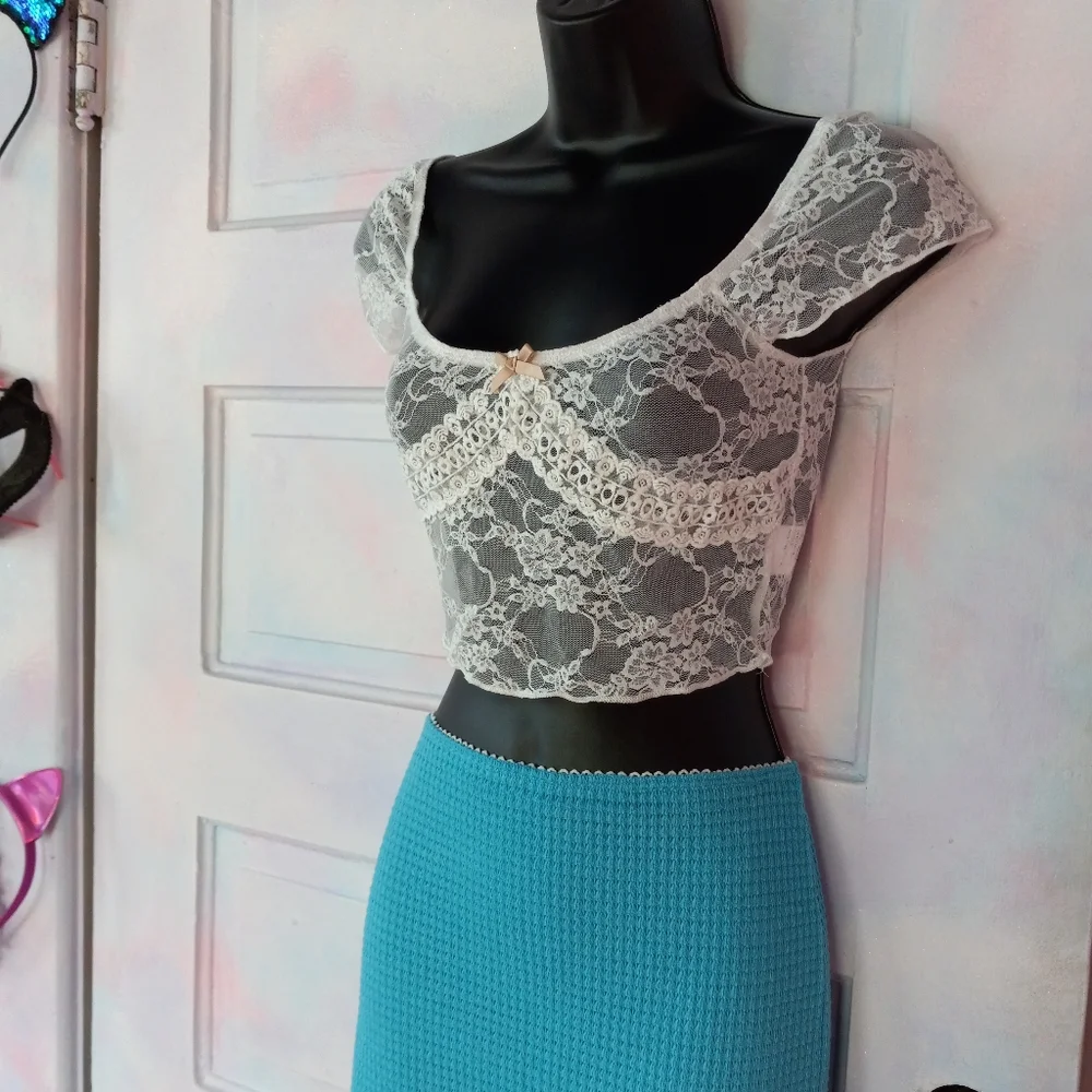 Gorg full lace scoop neck w accent bow crop top! nwot! - Picture 8 of 11